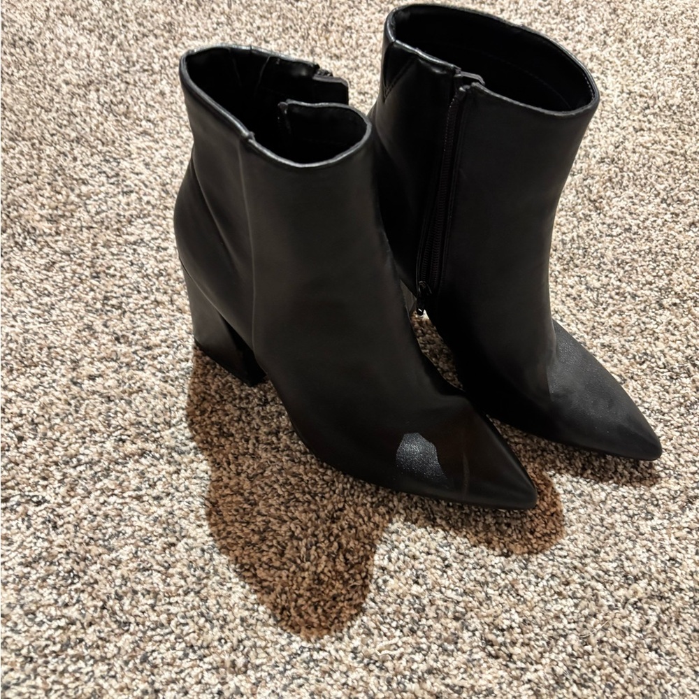 Elegant Black Ankle Boots